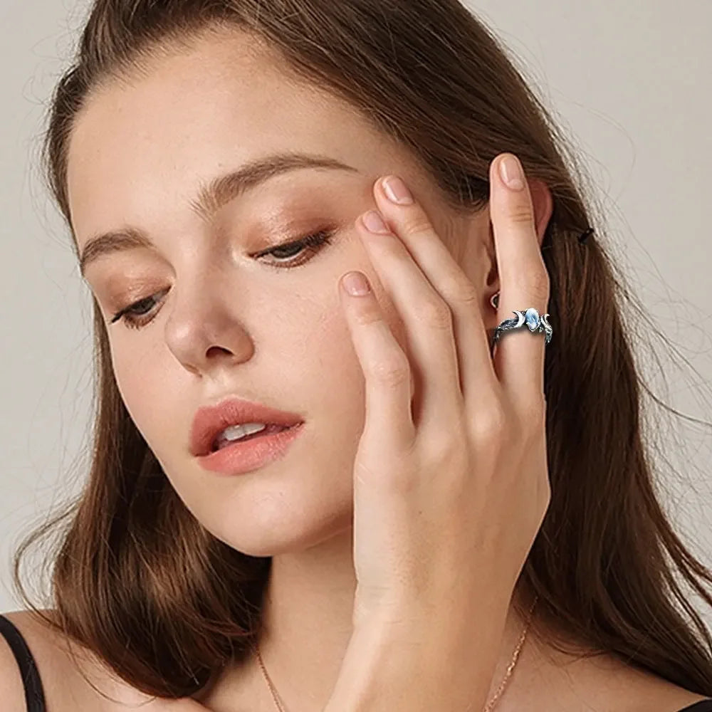 YILUOCD Vintage Natural Moonstone Ring Witchcraft Triple Moon Goddess Rings for Women Engagement Party Wedding Jewelry Anillos