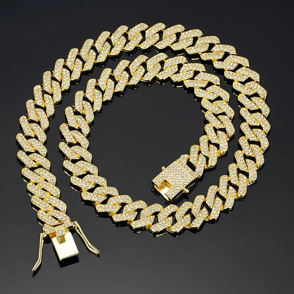 YUZZ gold and silver CHAINZ